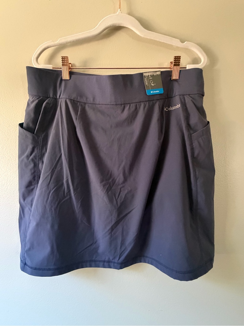 Columbia Navy Athletic Skort with Side Pockets - Picture 2 of 7